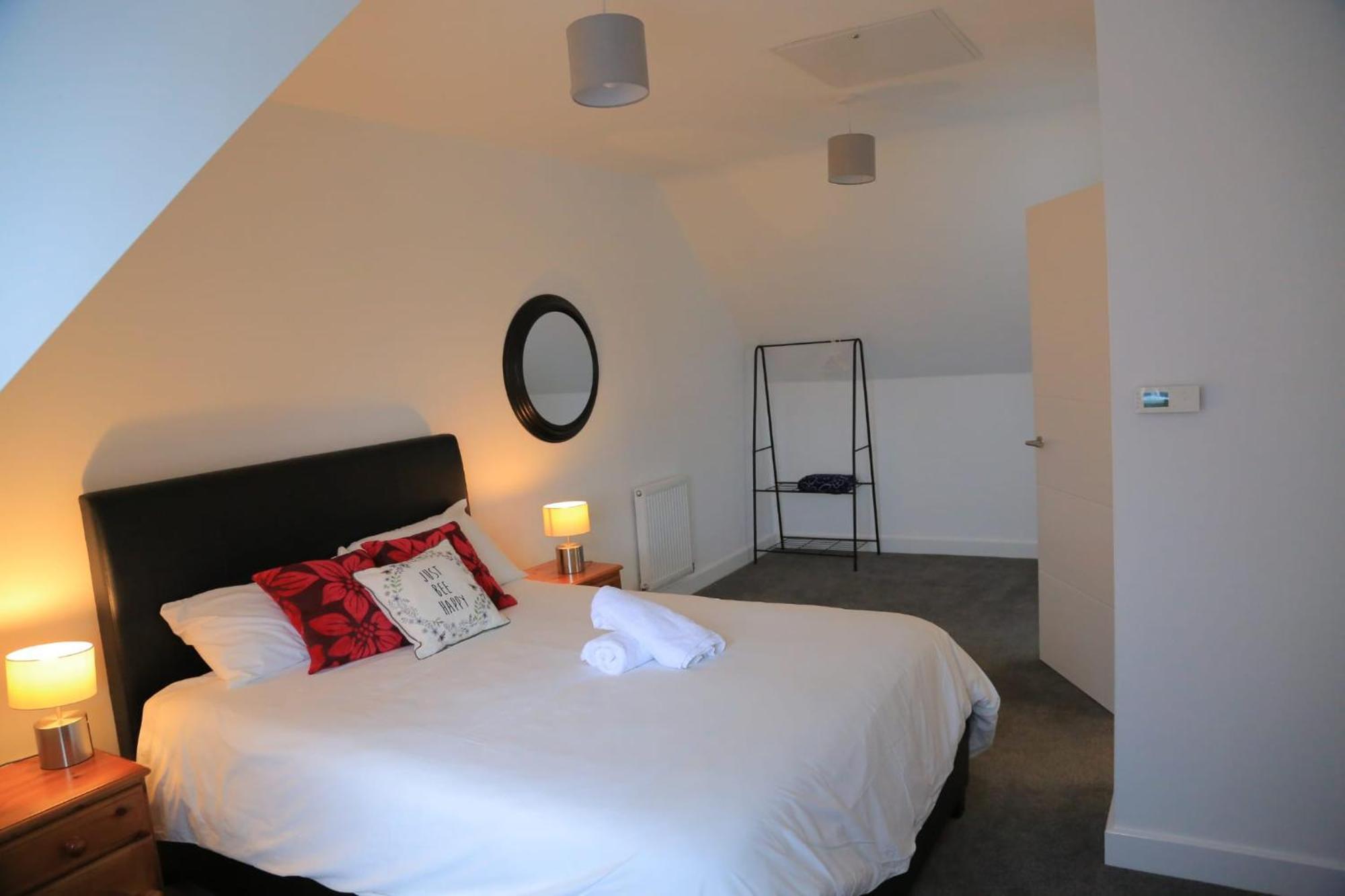 Beautiful New Family Home Leeds  Extérieur photo