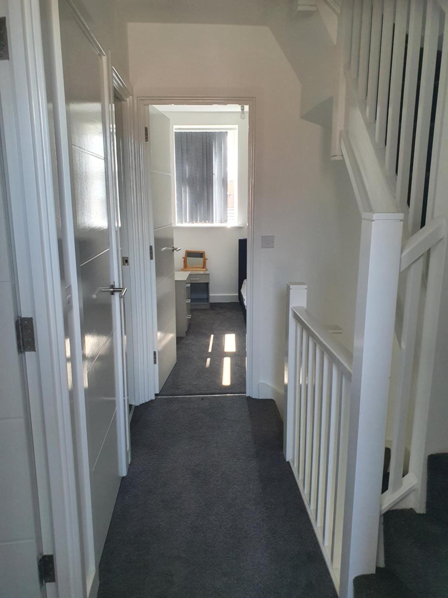 Beautiful New Family Home Leeds  Extérieur photo