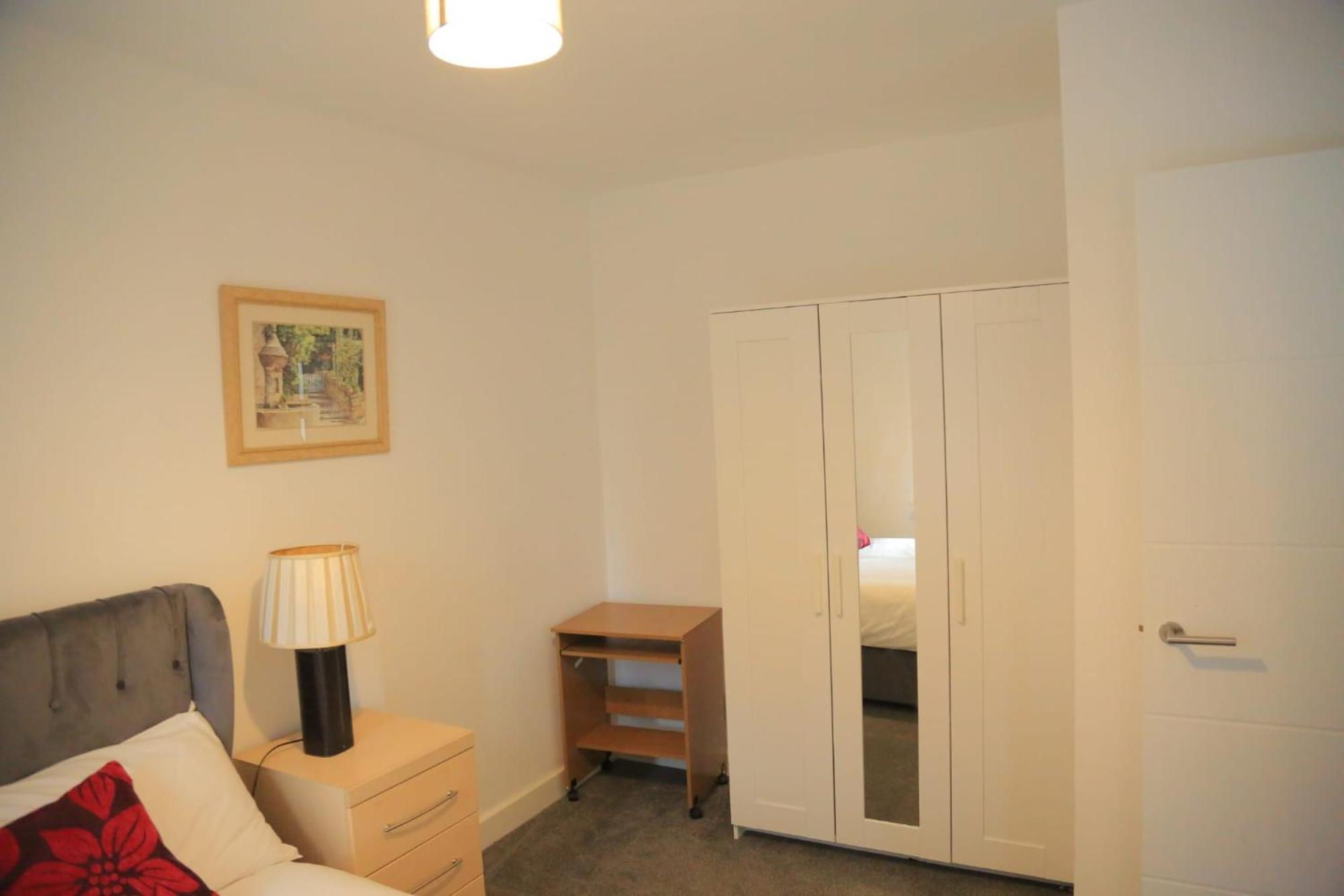 Beautiful New Family Home Leeds  Extérieur photo